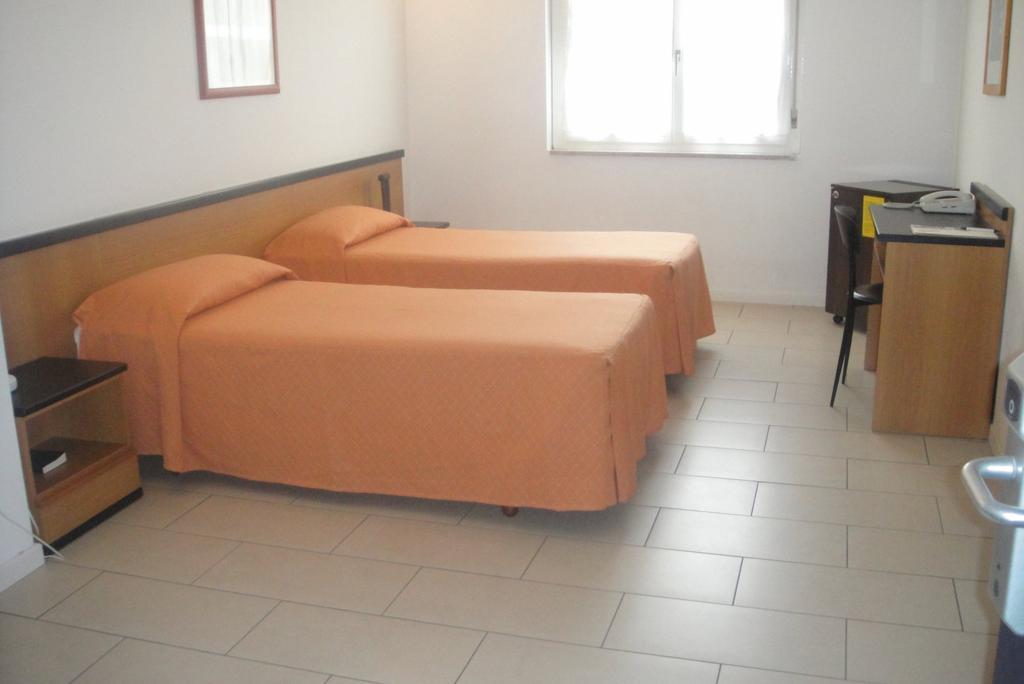 Hotel Scala Nord Milan Room photo